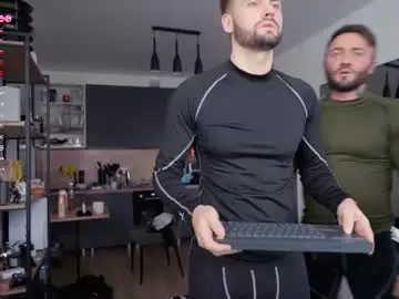 Chaturbate Live Porn of muscularfriend