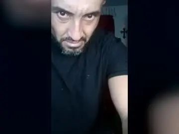 Chaturbate Live Sex Cam of shylomm88
