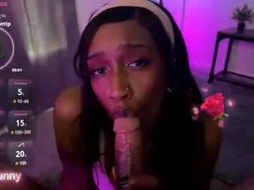 Chaturbate Sex Cam of blackbunny0222