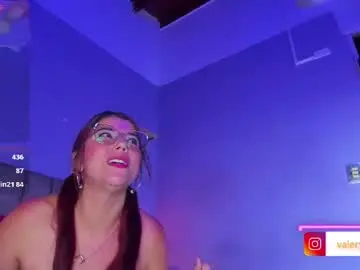 Chaturbate Live Sex Cam of valeryblaze_