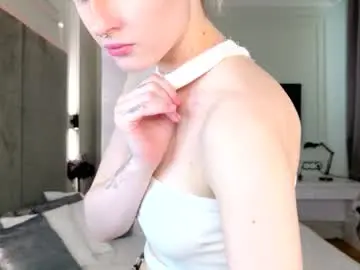 Chaturbate Live Sex Cam of oh__lily