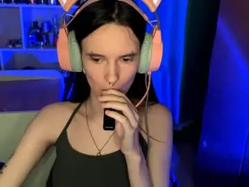 Chaturbate Watch Live Sex Cams of eunabiddlecome
