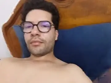 Chaturbate Live Sex of midoumas1