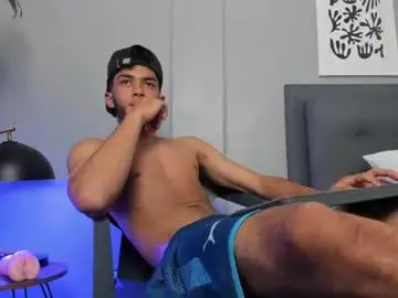 Chaturbate Adult Video Chat of tyler_fox_