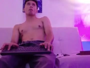 Chaturbate Sex Chat of enzo_duran