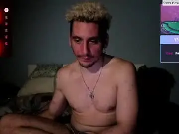 Chaturbate Sex Chat of rayzel_white