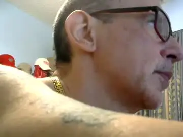 Chaturbate Live Porn of sluttyslave81