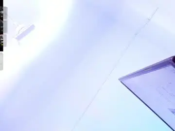 Chaturbate Live Sex Cam of hottiesjuls