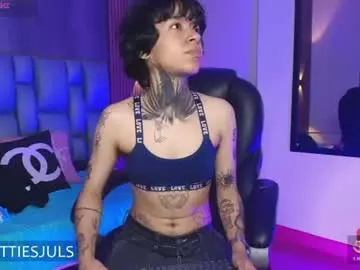 Chaturbate Best Webcam of hottiesjuls