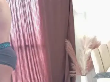 Chaturbate Live Sex Cam of aroon_connor