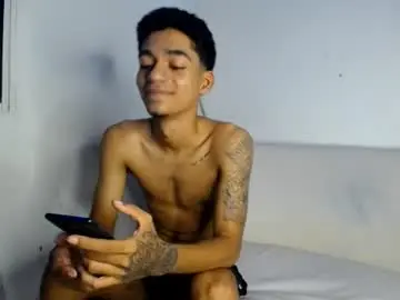 Chaturbate Free Live Porn of ethan_love1