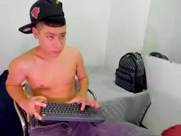 Chaturbate Live Sex Cam of lucastorrez01