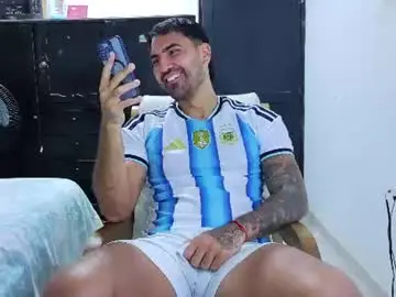 Chaturbate Free Live Porn of tomy_johnson2