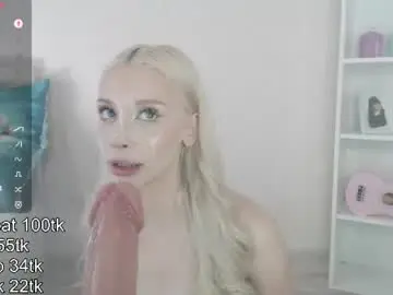 Chaturbate Live Sex of vickyfuckingdoll