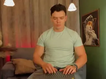 Chaturbate Live Sex Cam of jakee_tyler