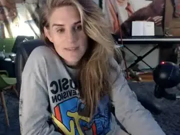 Chaturbate Live Sex Cam of katiecutie_5