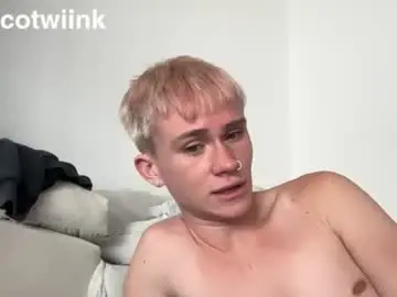 Chaturbate Best live sex cam show of twiinknico