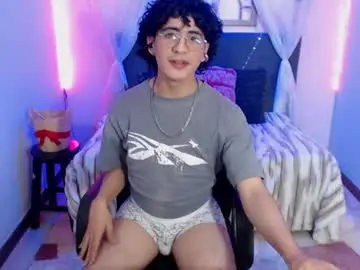 Chaturbate Sex Cam of elliot_03