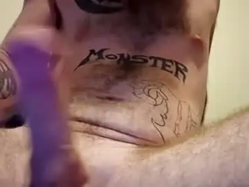 Chaturbate Live Porn of wicked_clown665