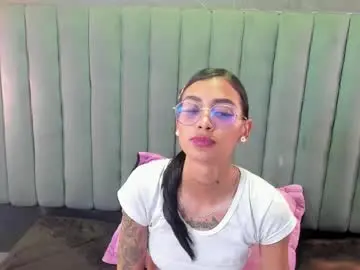 Chaturbate Live Porn of karlaslutskinny__