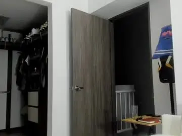 Chaturbate Live Porn of andrewjohnson0