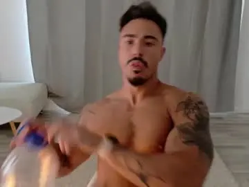 Chaturbate Best live sex cam show of master_lukass