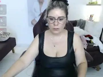 Chaturbate Sex Cam of diva_milf