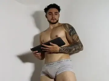 Chaturbate Sex Chat of latinboyvip_