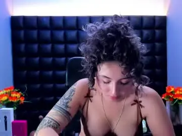 Chaturbate Live Porn of tiny_love_