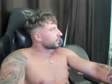 Chaturbate Live Porn of aidenmatthew