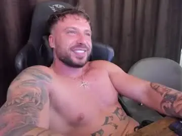 Chaturbate Live Sex Cam of aidenmatthew