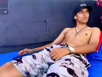 Chaturbate Live Sex Cam of alan_colthon