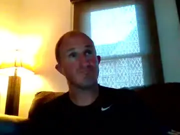 Chaturbate Live Sex Cam of bjking712