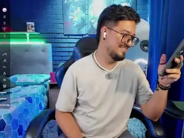 Chaturbate Adult Video Chat of daviidevans