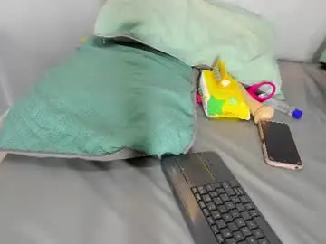 Chaturbate Sex Cam of golden_kiss23