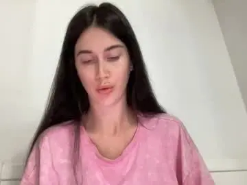 Chaturbate Nude Webcam of cute_kriss94