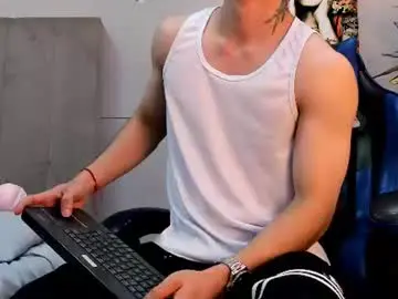 Chaturbate Free Porn Cam of roan_birkin