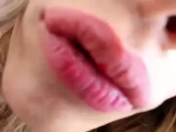 Chaturbate Adult Webcams of emilywhinfre