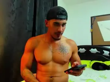 Chaturbate Adult Webcams of mister_latino27