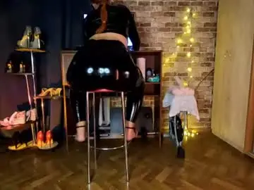 Chaturbate Live Sex Cam of sara__foxy