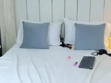 Chaturbate Live Sex Cam of jones_diaz