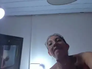 Chaturbate Private Sex Chat of miadivinehyh