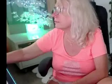 Chaturbate Free Live Porn of ghertrudequeen