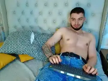 Chaturbate Best live sex cam show of michael_magno