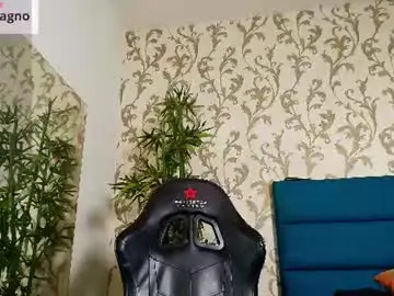 Chaturbate Adult Video Chat of michael_magno
