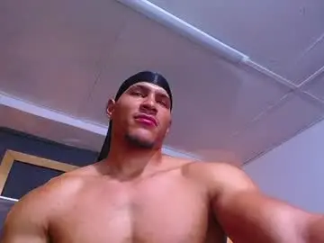 Chaturbate Live Sex of adam_fit19cm