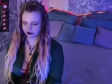 Chaturbate Live Sex Cam of maya_mils