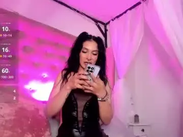 Chaturbate Watch Live Sex Cams of raia_maddox