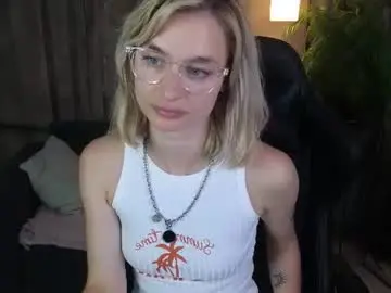 Chaturbate Watch Live Sex Cams of nora_moreau