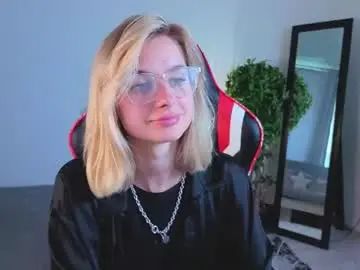 Chaturbate Best live sex cam show of nora_moreau